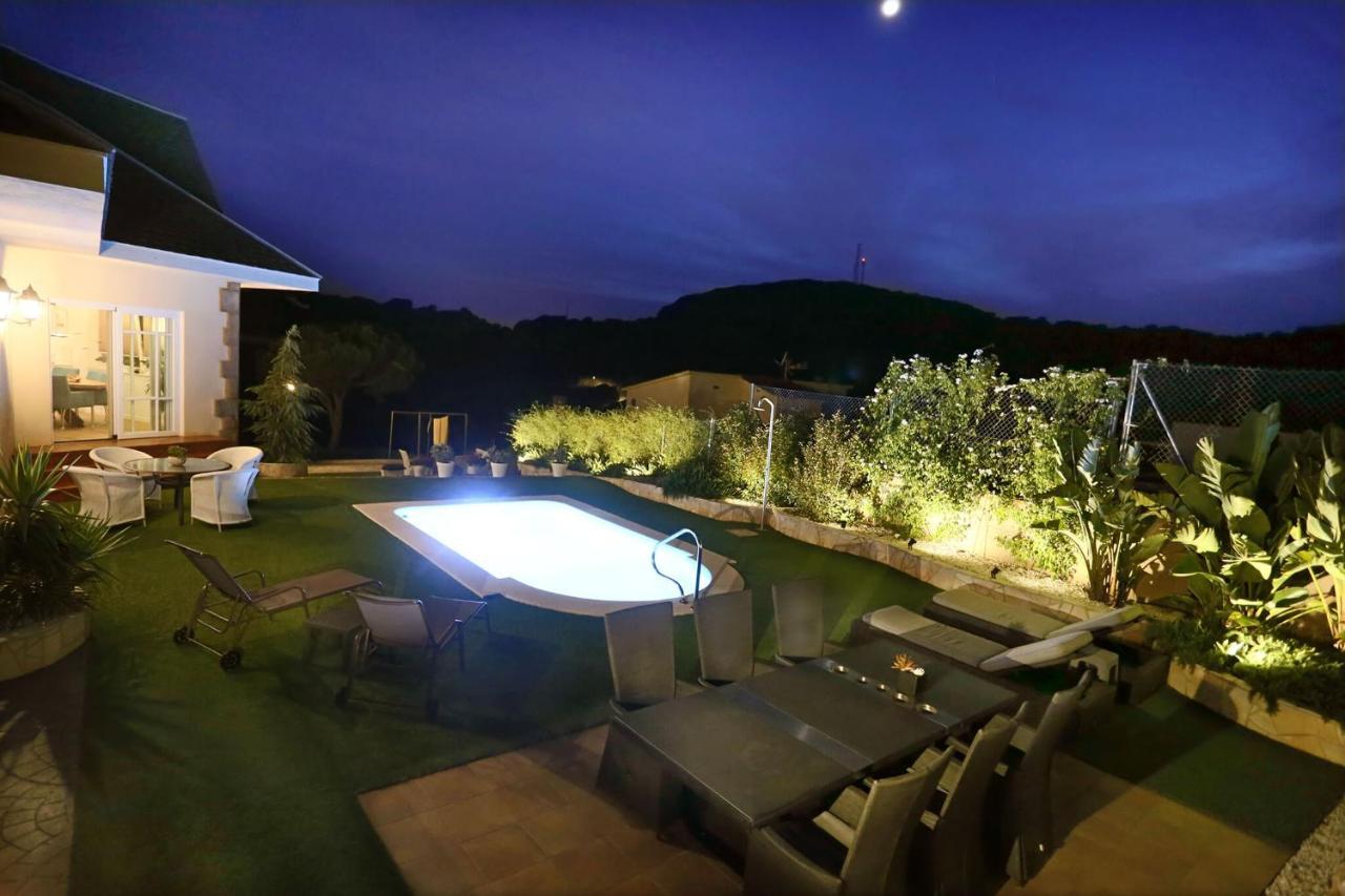 Homestay Villa Estrella - Costa Brava Calella Exteriör bild