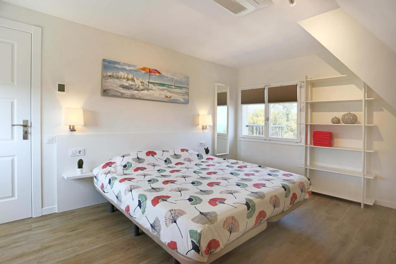 Homestay Villa Estrella - Costa Brava Calella Exteriör bild